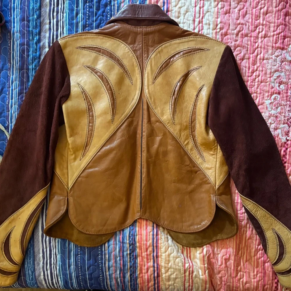 1970s Vintage Original East West Musical Instruments Leather Jacket - Picture 4 of 16